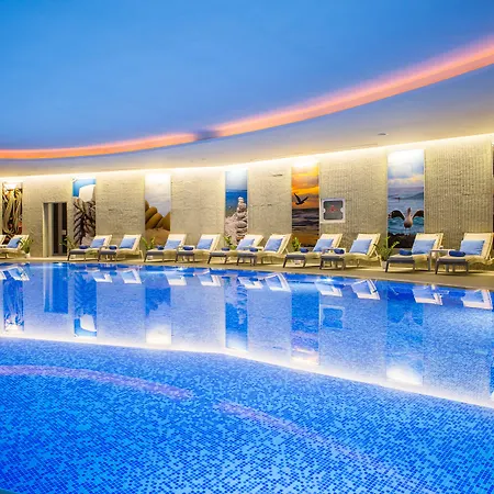 Rixos Premium Hotell 5*