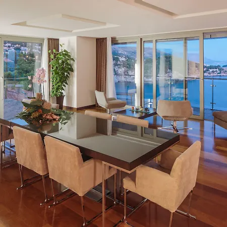 Szálloda Rixos Premium