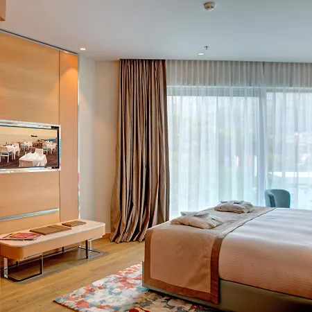 Rixos Premium 5*